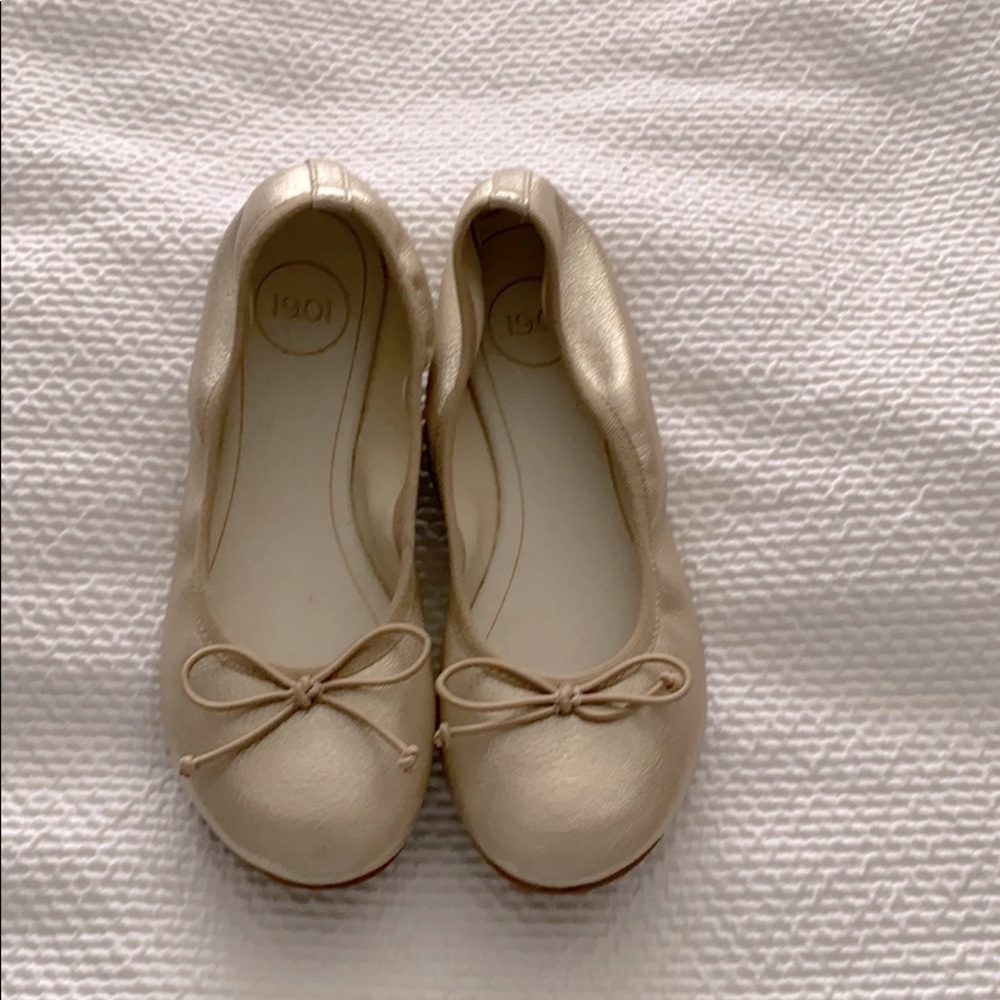 Ballet Flat